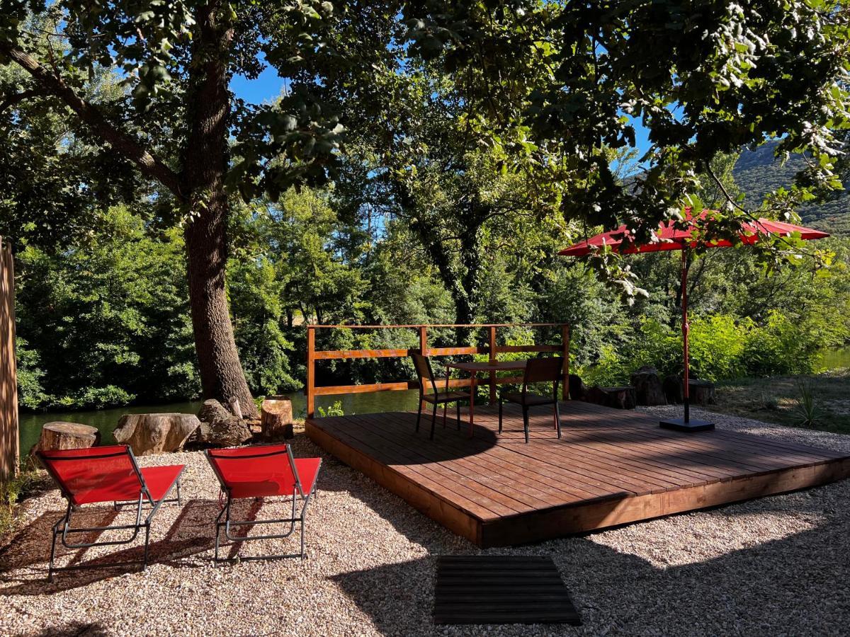 La Magnanerie Dhotes , Les Roulottes Insolites Sauve Экстерьер фото